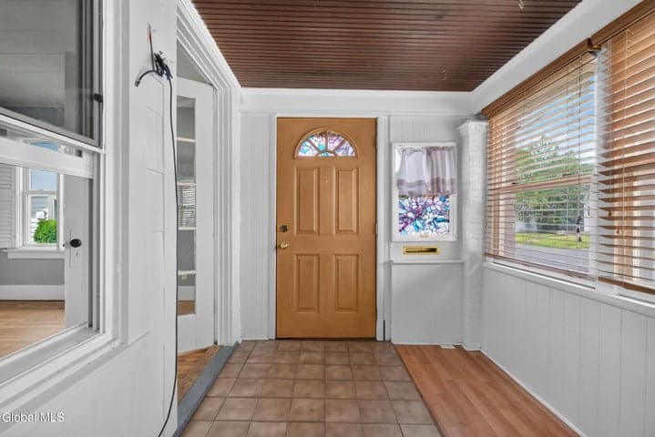 24 Maplewood Avenue, Albany, NY, photo 3