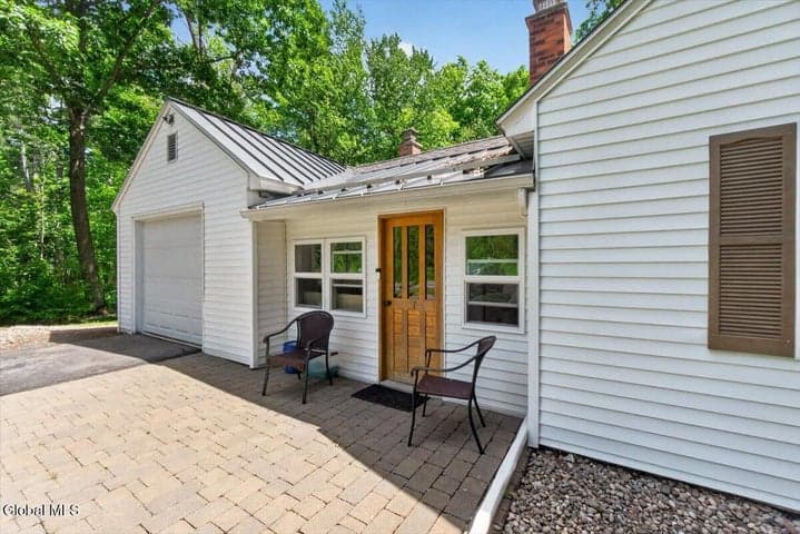 7 Jenkins Road, Ballston, NY, photo 2