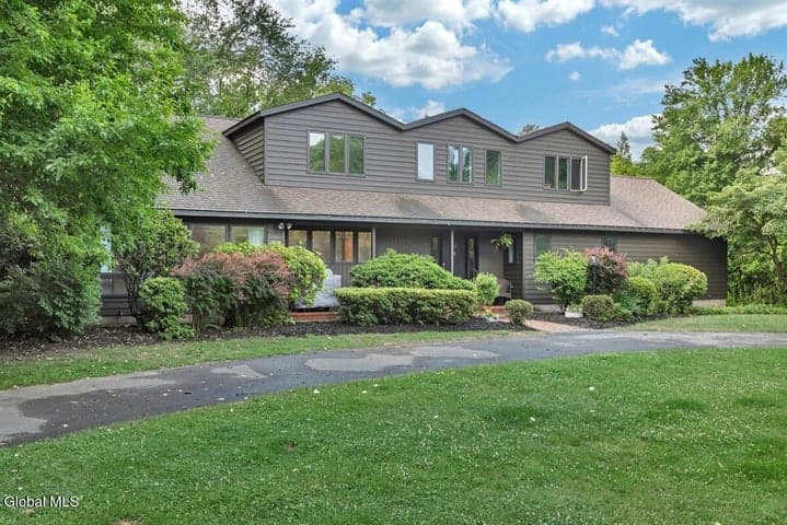 758 Feura Bush Road, Delmar, NY, photo 4