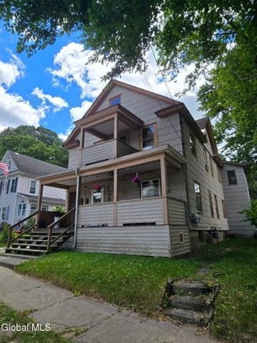 20 Vanwyck Street, Gloversville, NY