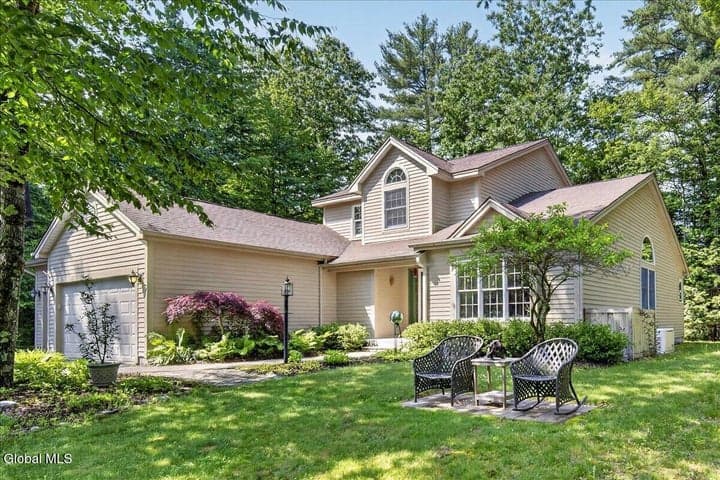 3 Bluebird Court, Saratoga Springs, NY
