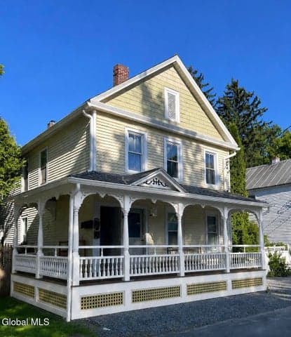 98 Walworth Street, Saratoga Springs, NY, photo 1