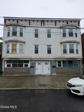 464-466 Washington Avenue, Albany, NY