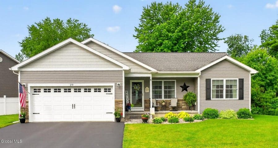 29 Quarry Circle Way, Hudson Falls, NY, photo 1