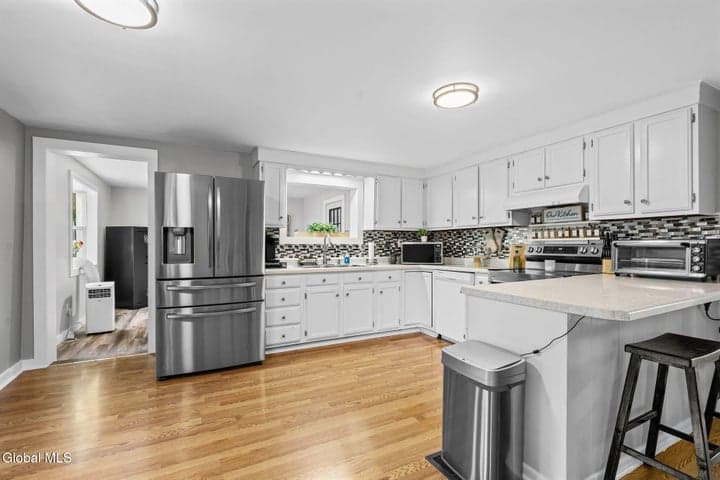 5 Wanzer Avenue, East Greenbush, NY, photo 2