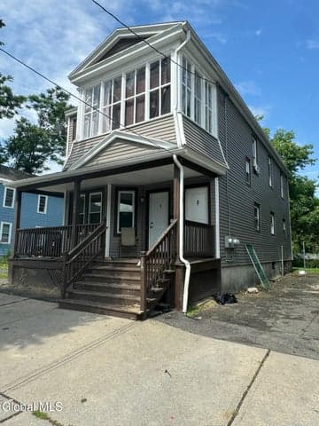 199 N Lake Avenue, Albany, NY, photo 2