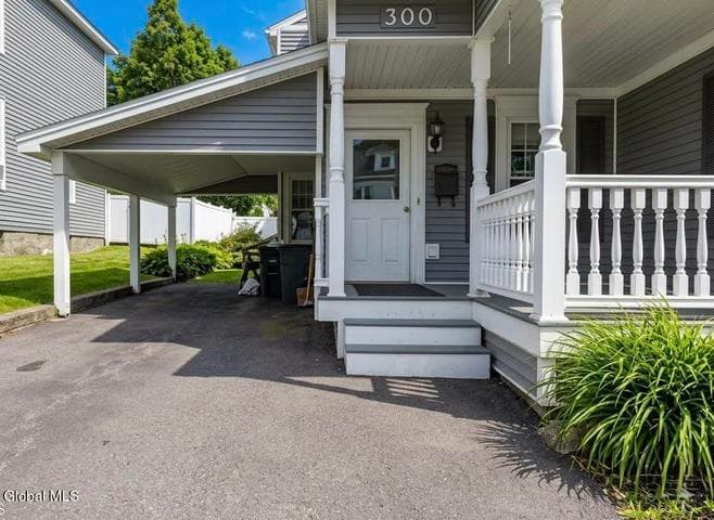 300 S Perry Street, Johnstown, NY, photo 3