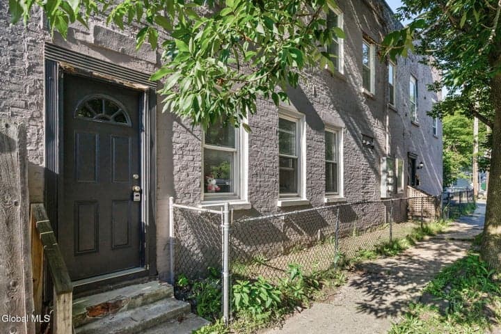 421 4th Street, Troy, NY, photo 2