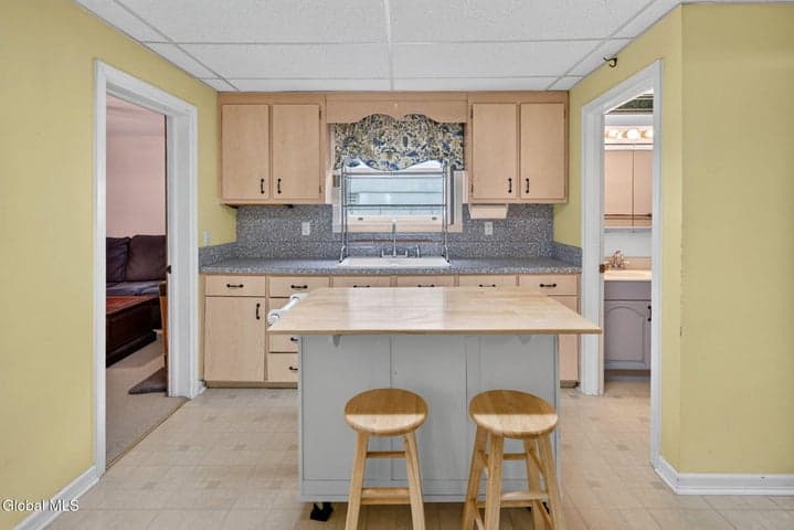 86 Mann Avenue, Troy, NY, photo 3