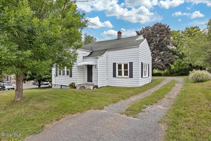 140 Everett Road, Colonie, NY