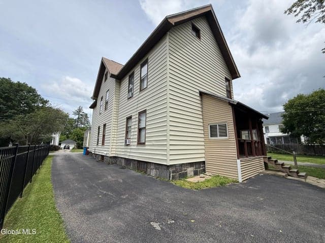 22 E 8th Avenue #2, Gloversville, NY, photo 5