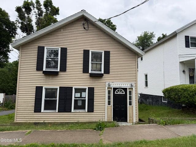 121 South Street, Ballston Spa, NY