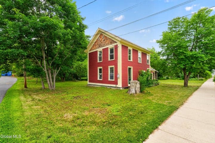 28 Vale Street, Salem, NY, photo 1
