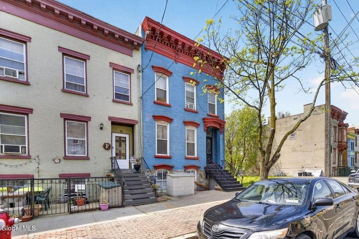 192 Clinton Avenue, Albany, NY, photo 2