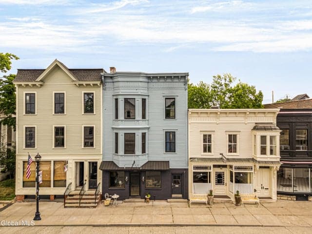 744 Warren Street, Hudson, NY