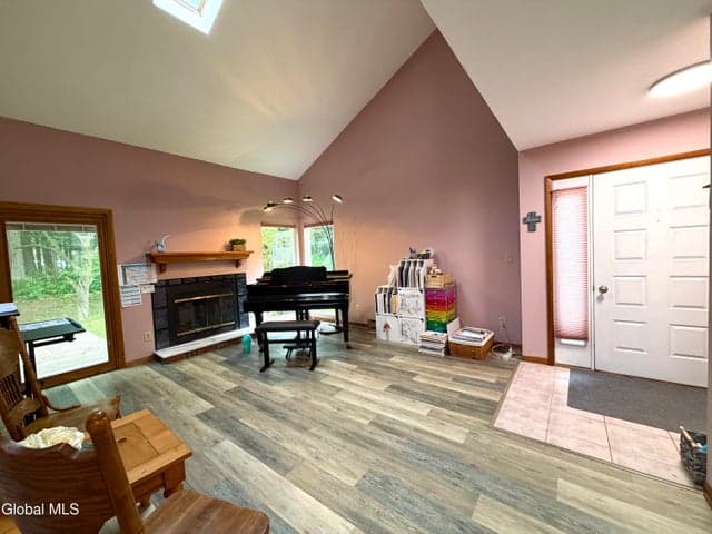 20 Green Meadow Drive, Clifton Park, NY, photo 3