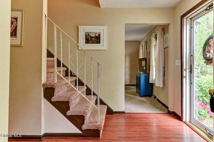 1369 Augusta Drive, Schodack, NY, photo 4