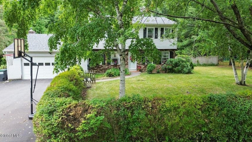 1369 Augusta Drive, Schodack, NY, photo 2