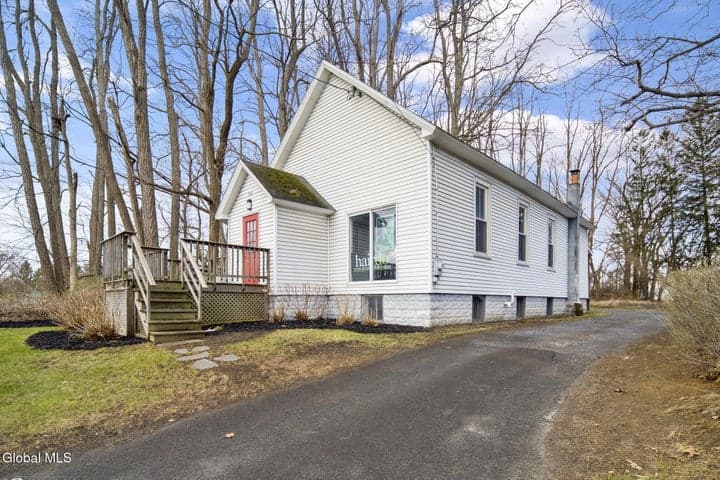 300 Old Niskayuna Road, Latham, NY, photo 1