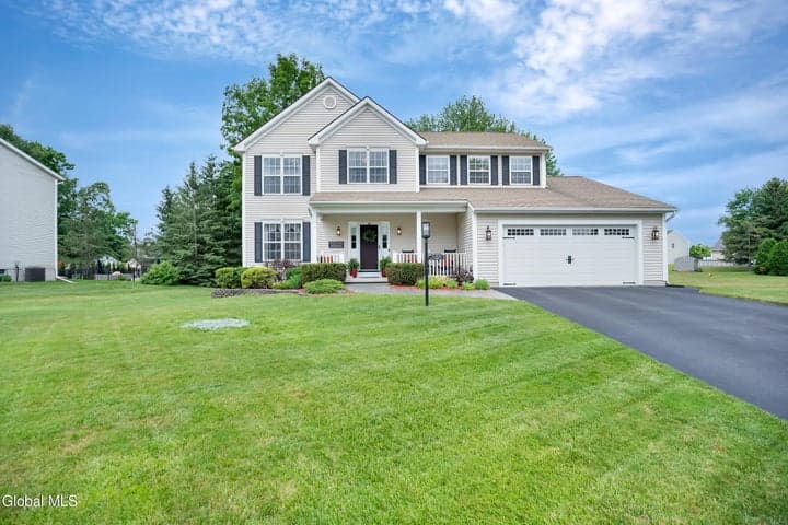 16 Tamara Court, East Greenbush, NY
