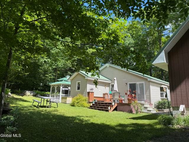 303 N Shore Rd Peck Road, Gloversville, NY, photo 1