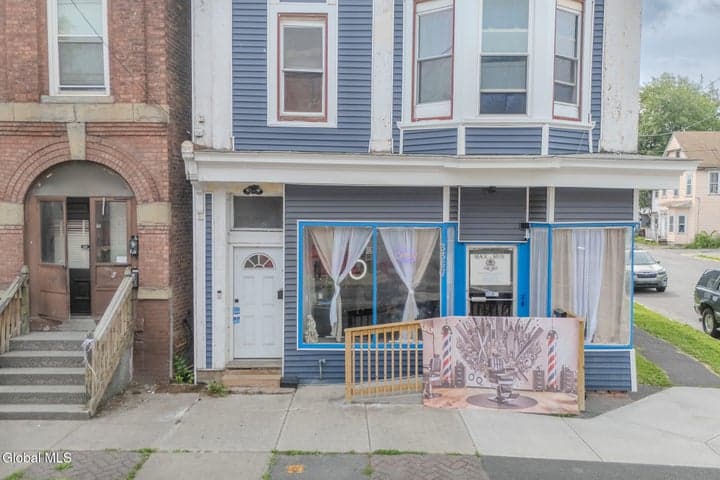3367 6th Avenue, Troy, NY, photo 3