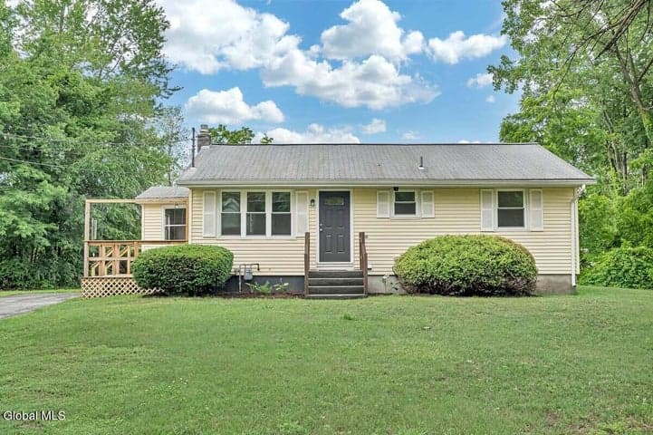 126 Guideboard Road, Halfmoon, NY, photo 1
