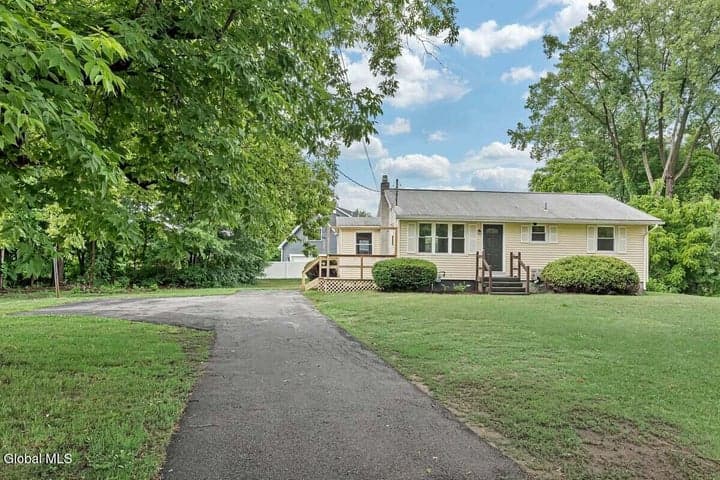126 Guideboard Road, Halfmoon, NY, photo 3