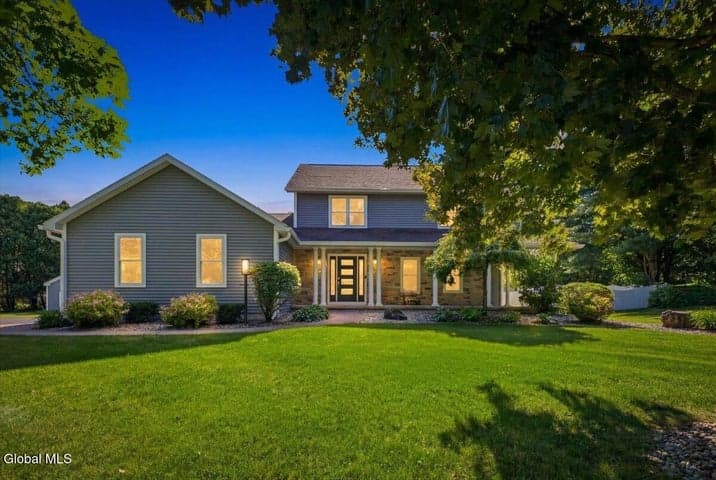 20 Orchard Drive, Queensbury, NY, photo 2