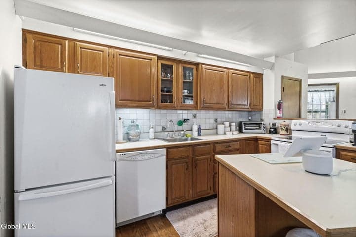 52 Broadway, Latham, NY, photo 2