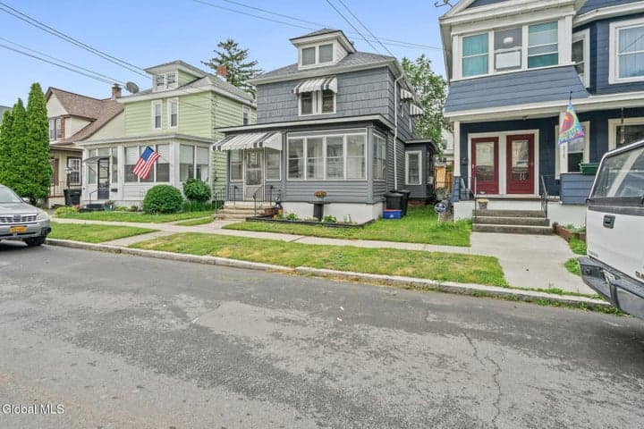 215 6th Avenue, Watervliet, NY, photo 2