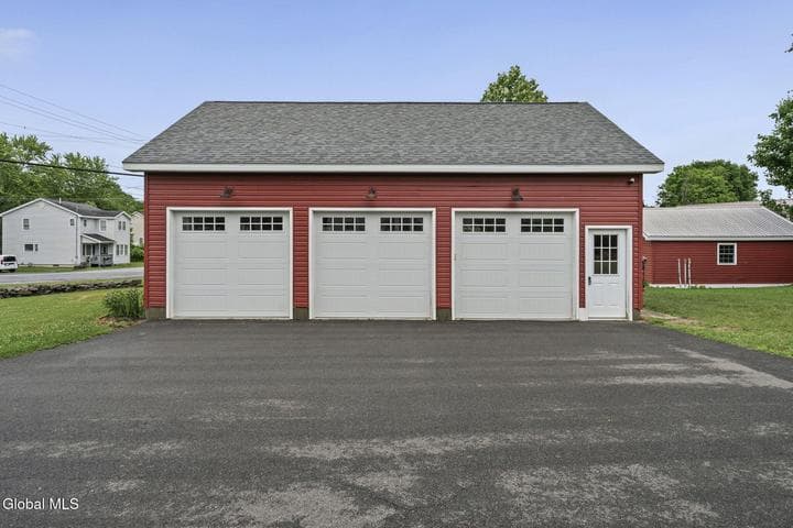 6 Halfmoon Drive, Waterford, NY, photo 3