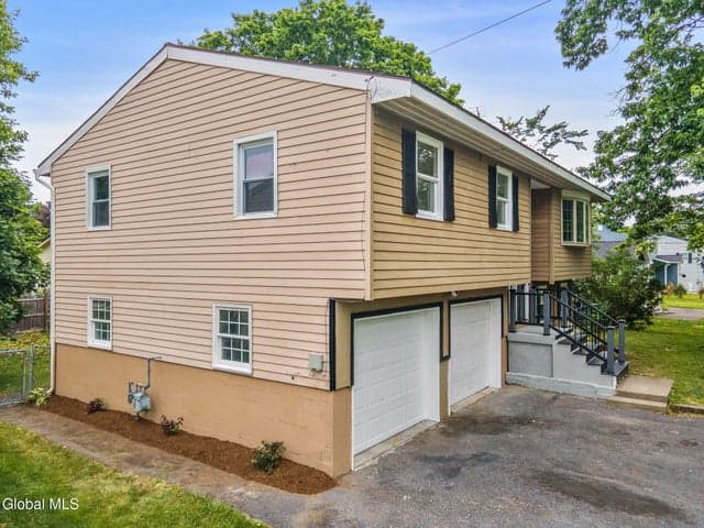 62 Green Island Avenue, Latham, NY, photo 4
