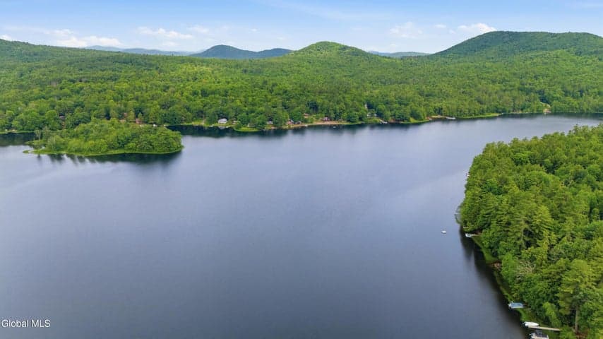 41 Three Oaks Drive, Bolton, NY, photo 2