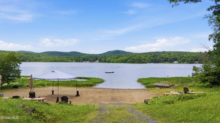 41 Three Oaks Drive, Bolton, NY, photo 4