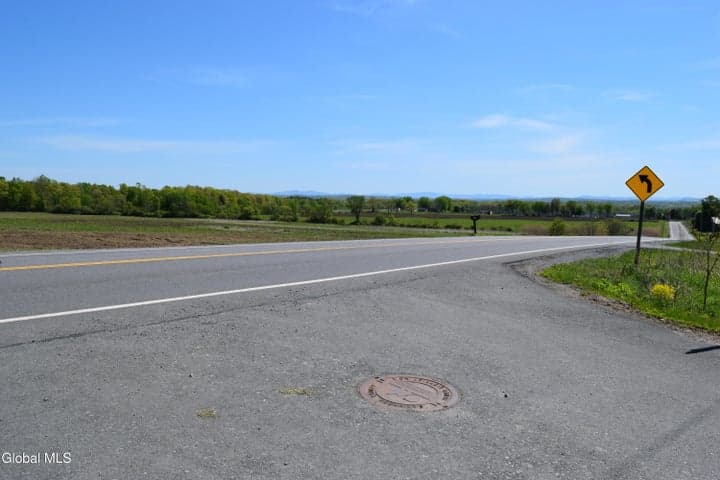 115 Farm To Market Road, Halfmoon, NY, photo 4