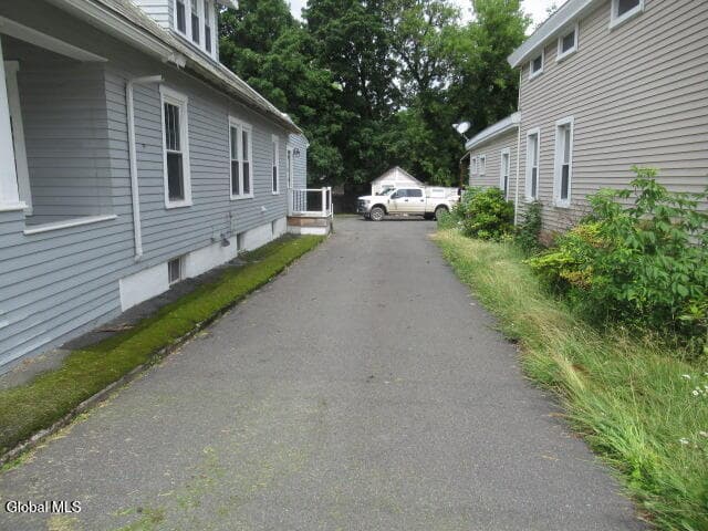 811 Hudson Avenue, Stillwater, NY, photo 2