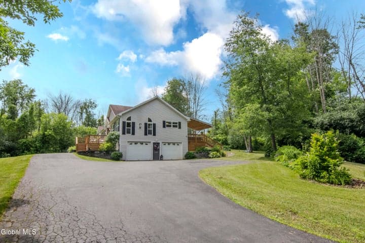 111 Beaver Street, Saratoga, NY, photo 4