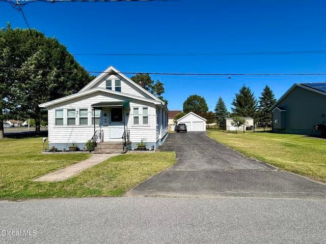 3202 Delmar Avenue, Rotterdam, NY
