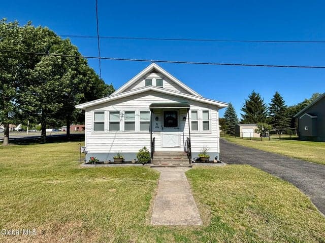 3202 Delmar Avenue, Rotterdam, NY, photo 3