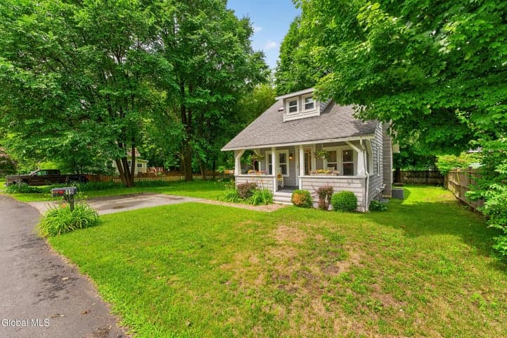 19 Martin Avenue, Ballston, NY, photo 2