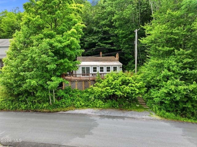 504 Lake Desolation Road, Greenfield, NY, photo 3