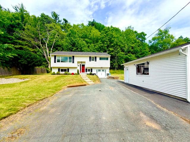 10 Williams Street, Wynantskill, NY, photo 2