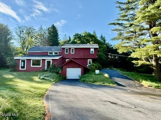 28 Starcrest Drive, Sand Lake, NY