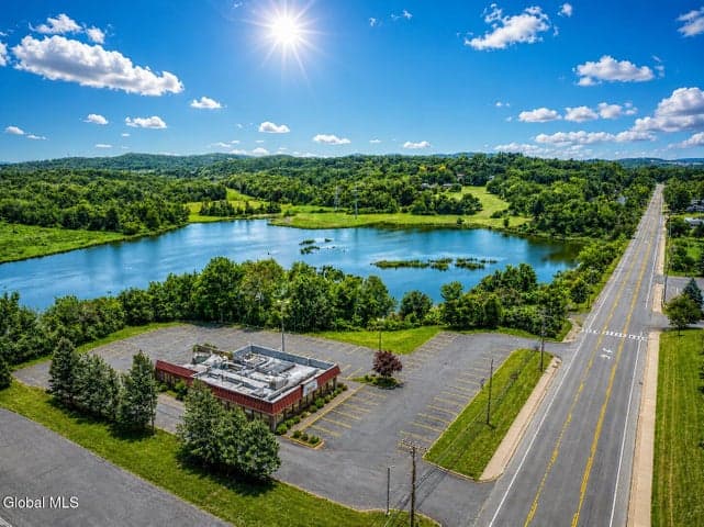 855 Hoosick Road, Troy, NY, photo 1