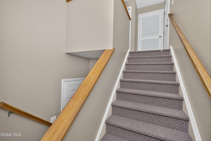 1200 Hillside Avenue #APT 702, Niskayuna, NY, photo 2