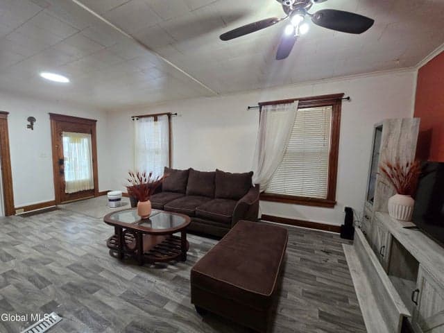 262 Division Street, Amsterdam, NY, photo 3