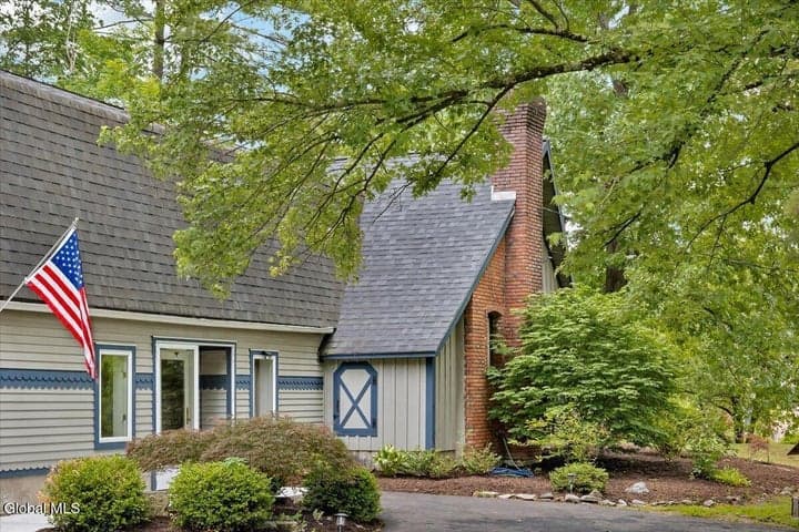 52 Ruggles Road, Saratoga Springs, NY, photo 3
