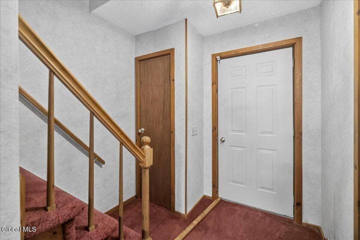 16 Fenway Circle, Lake Luzerne, NY, photo 4