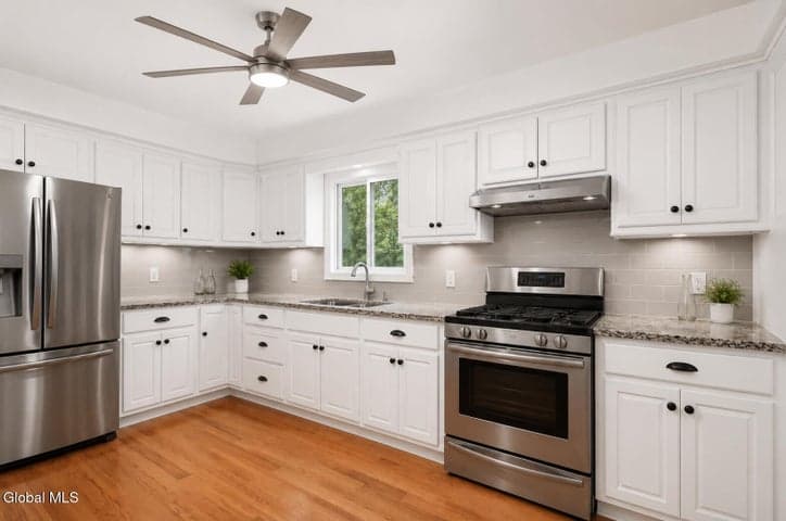 16 Fenway Circle, Lake Luzerne, NY, photo 3